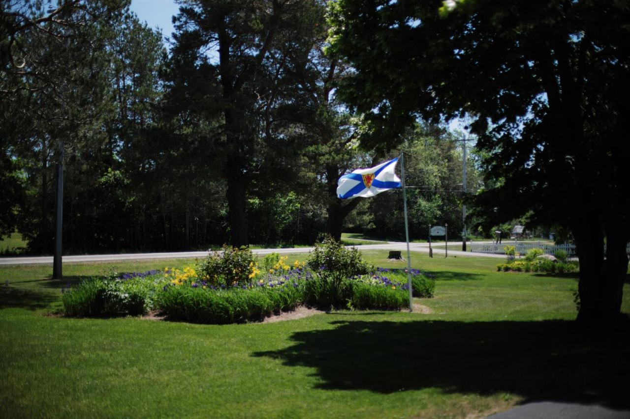 Carleton Inn&Cottages Bridgetown Esterno foto