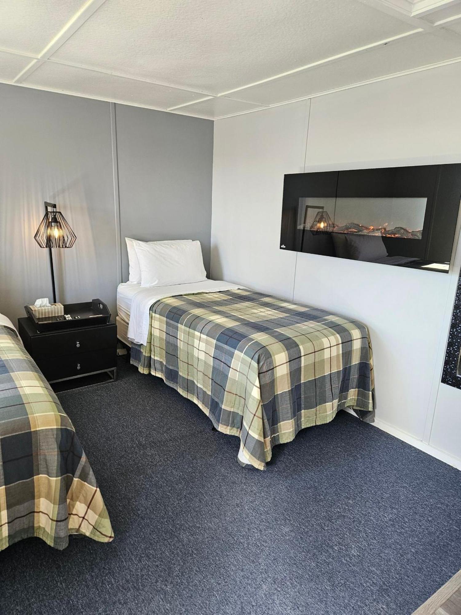 Carleton Inn&Cottages Bridgetown Esterno foto