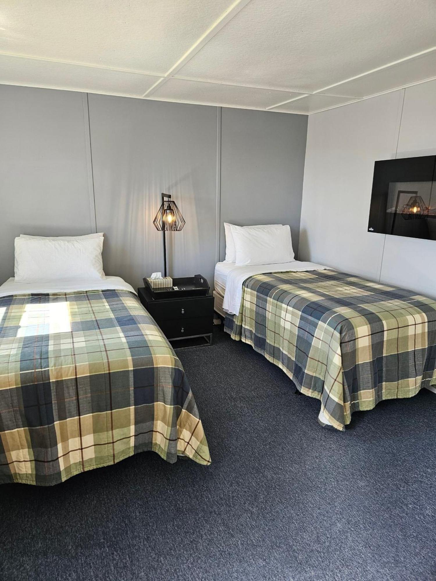 Carleton Inn&Cottages Bridgetown Esterno foto
