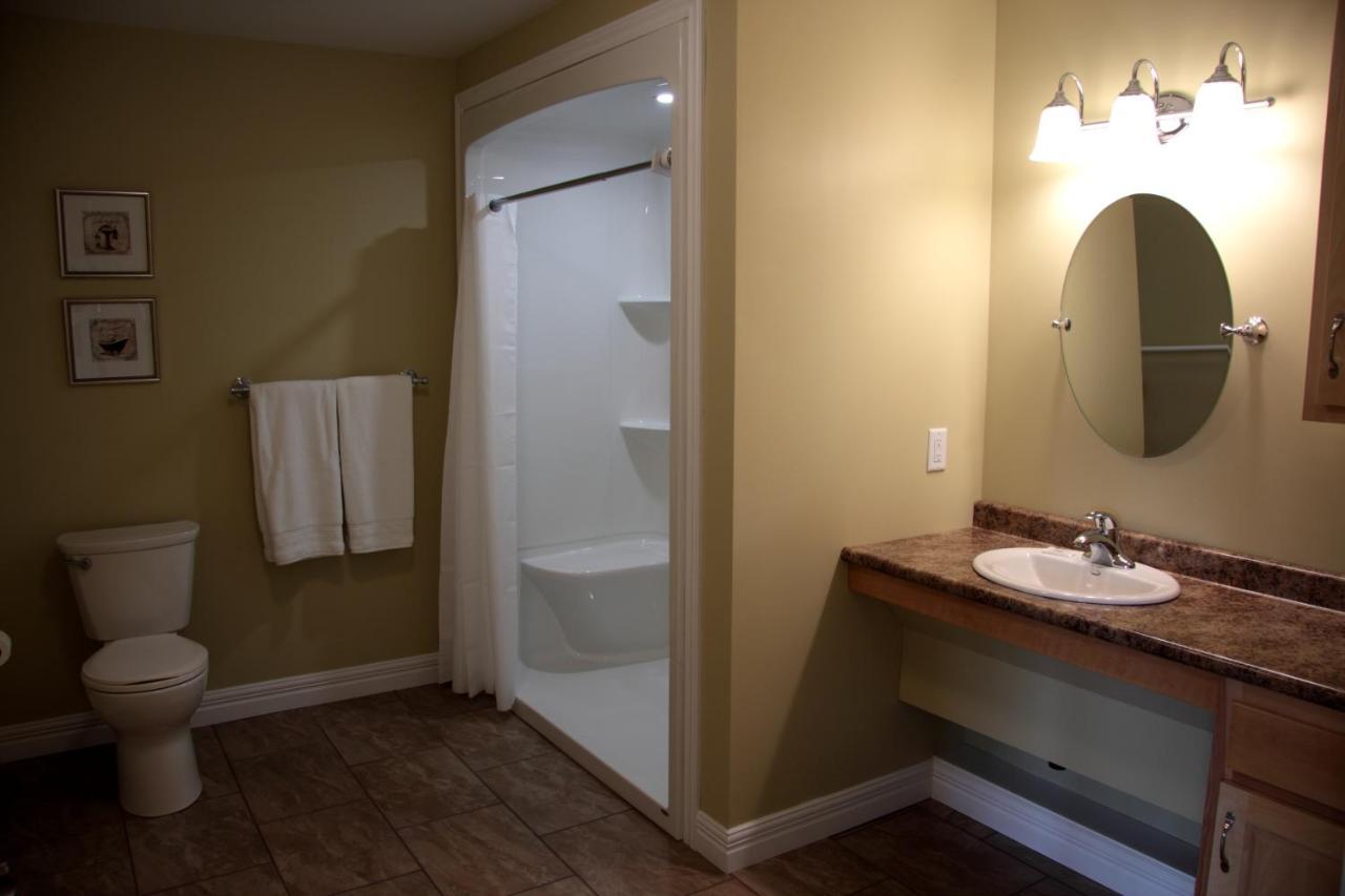 Carleton Inn&Cottages Bridgetown Esterno foto