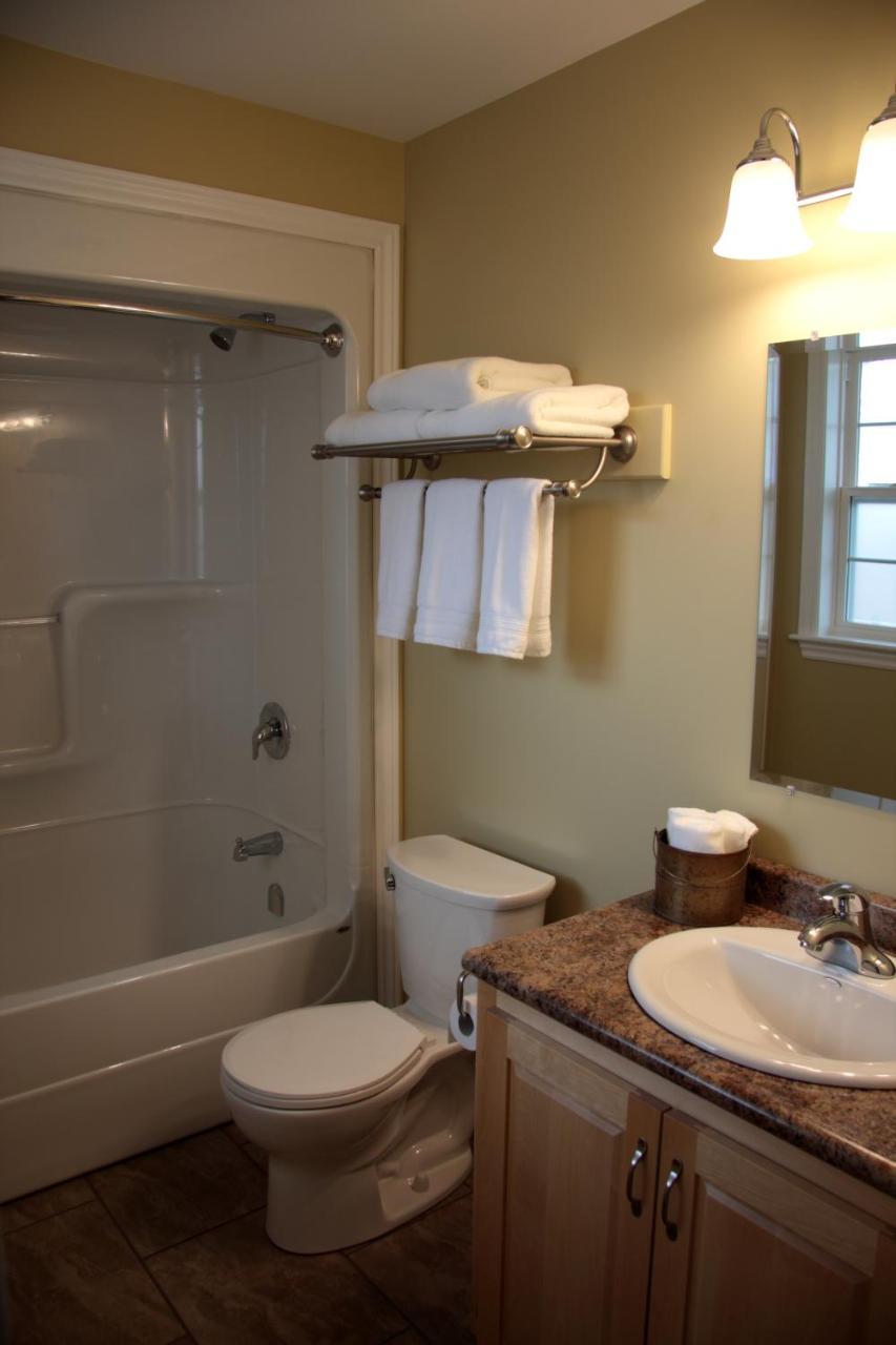 Carleton Inn&Cottages Bridgetown Esterno foto